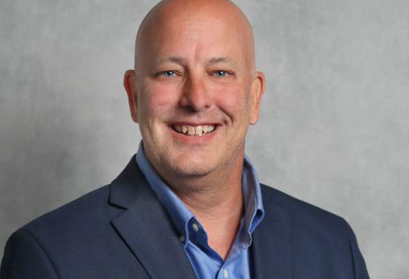 Andrew Schmidt Headshot