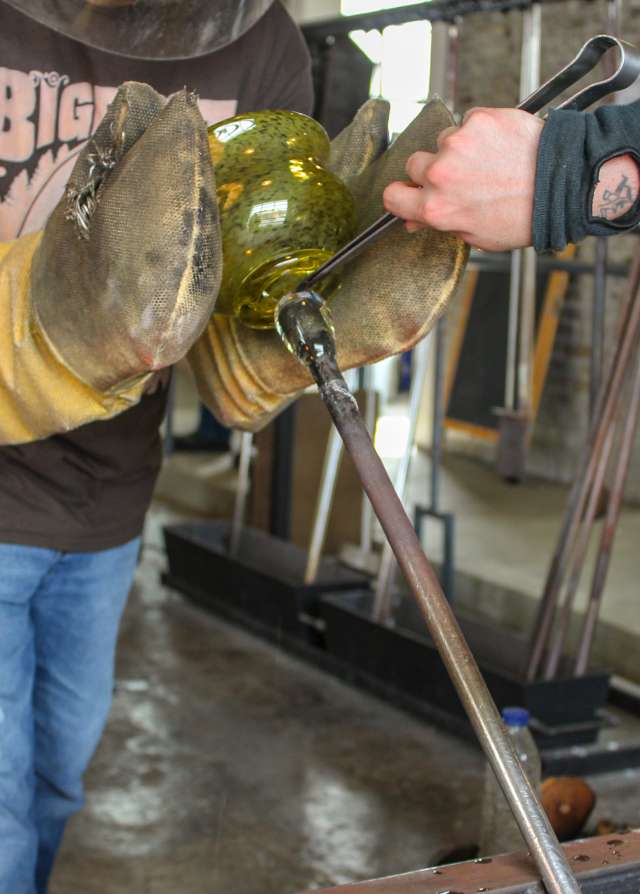 Farmville ECU Glass Station