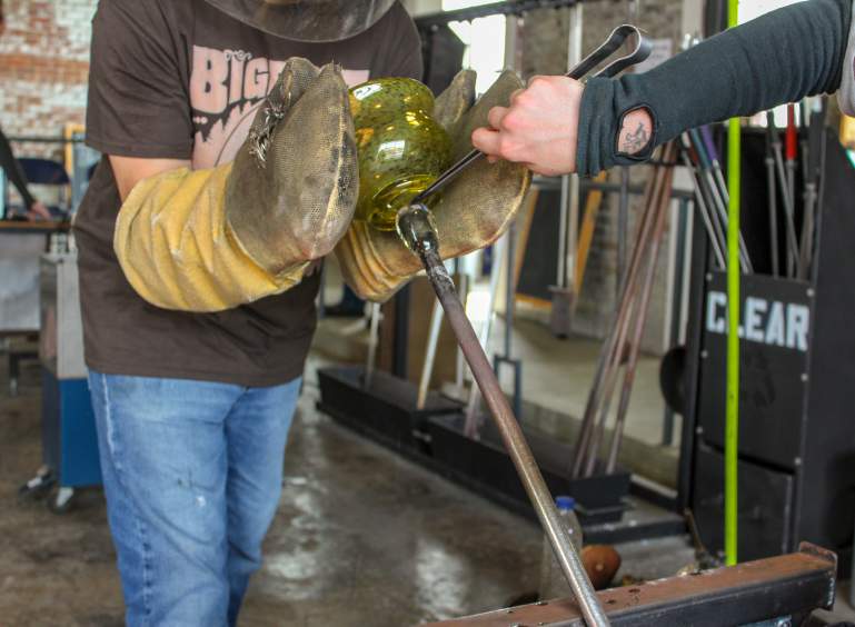 Farmville ECU Glass Station