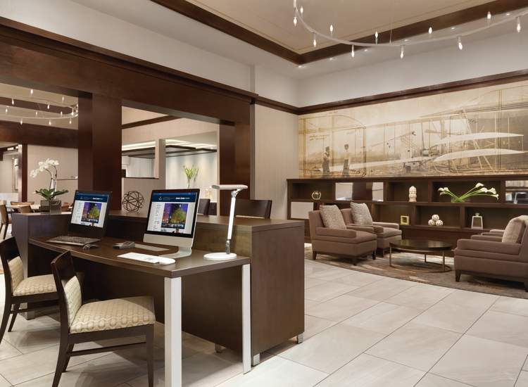 Hilton Greenville - Business Center