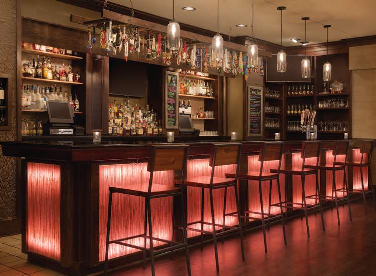 Hilton Greenville - The Lobby Bar